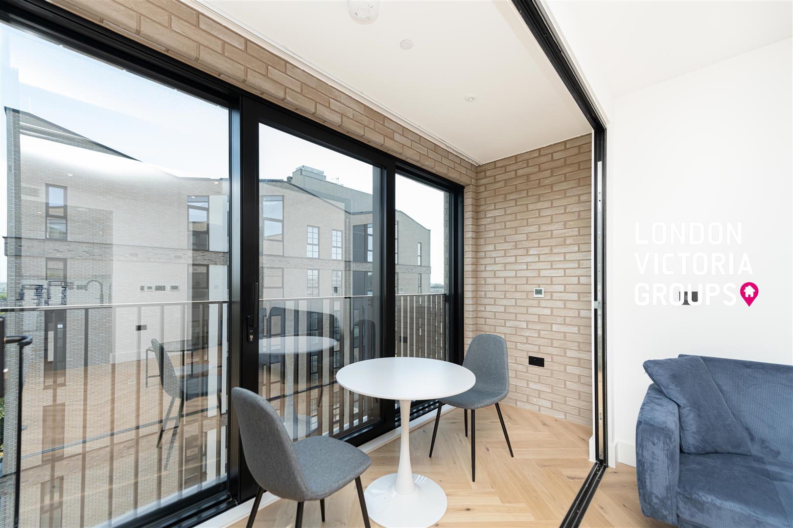 Huntingdon Apartments, 1 Graphite Square, LONDON
